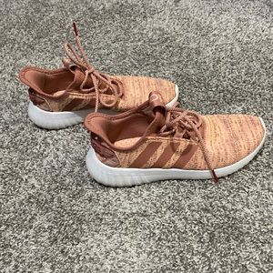 Adidas cloud foam comfort shoes